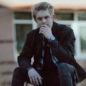 Meet your Posher, Darrell